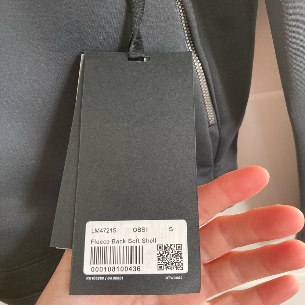 Lululemon soft shell jacket - Picture 3 of 12